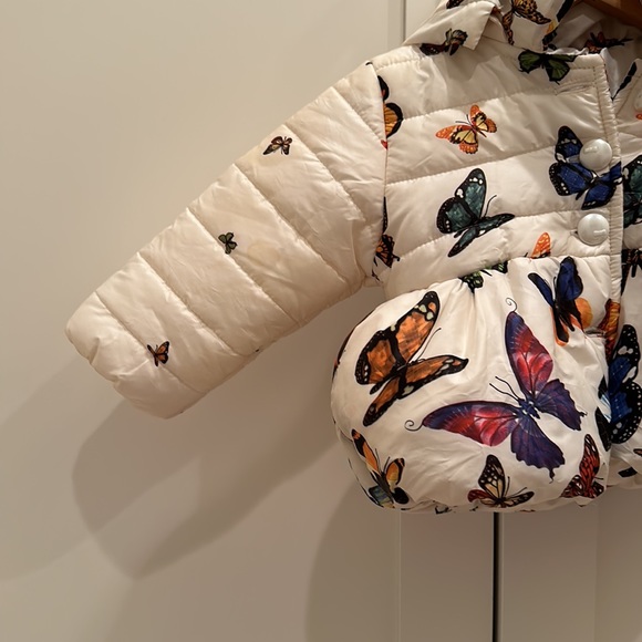 Infant Girl’s Lined Butterfly Puffer Coat Sz 6 months - Picture 5 of 16